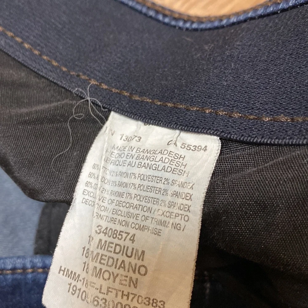Lee and Coldwater Creek Jeans Bundle - Picture 6 of 11